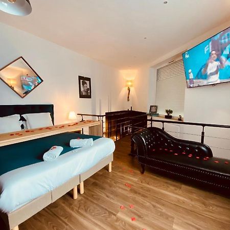 Mieuxqualhotel Jacuzzi Privatif La Retro Бордо Экстерьер фото