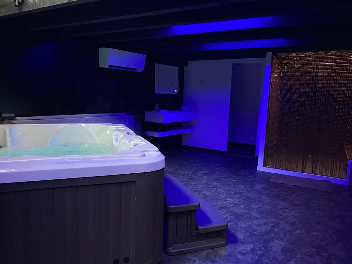 Mieuxqualhotel Jacuzzi Privatif La Retro Бордо Экстерьер фото